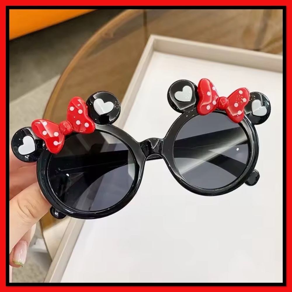 🎈New🎈”Minnie Mouse Sunglasses”🎈